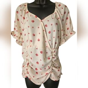 No Frills- Los Angeles Women's  1X strawberry summer top.